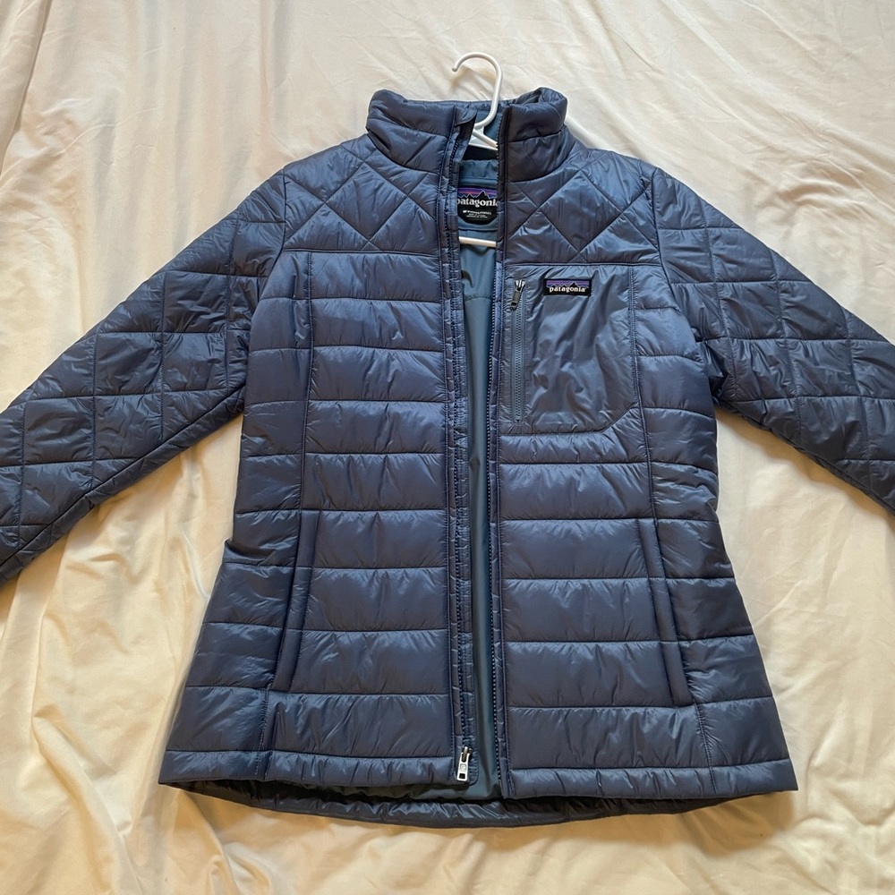 patagonia silver blue light puffer jacket